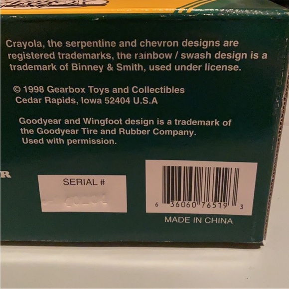 SOLD 10/22/25 Crayola Limited Edition Coin Bank - Picture 5 of 8